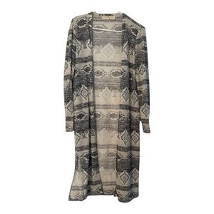 Woman’s Republic Gray/Blue and White Geometric  3/4 long Cardigan